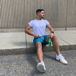 Meet your Posher, Mitchell